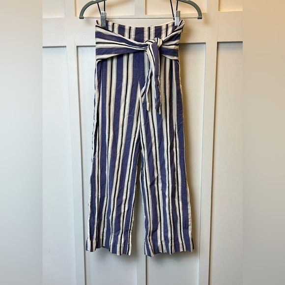Express Women’s High Rise Blue White Striped Wide Cropped Culottes Pants Size 0 - Picture 1 of 10
